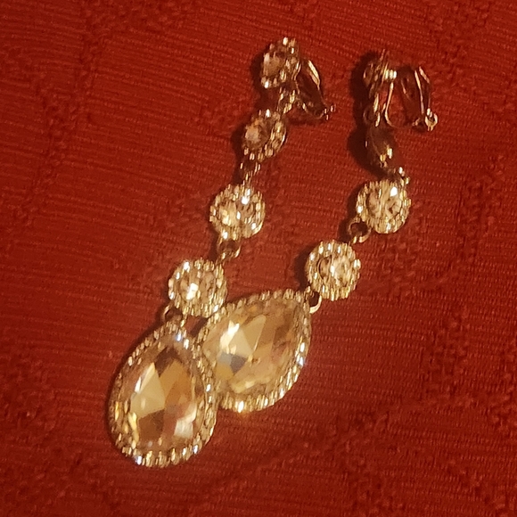 Long teardrop crystal earrings - Picture 2 of 6